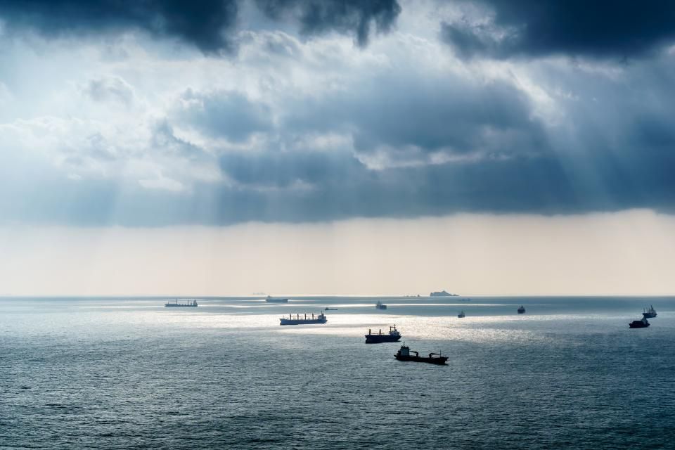US and Iran Harden Positions Amid Strait of Hormuz Standoff